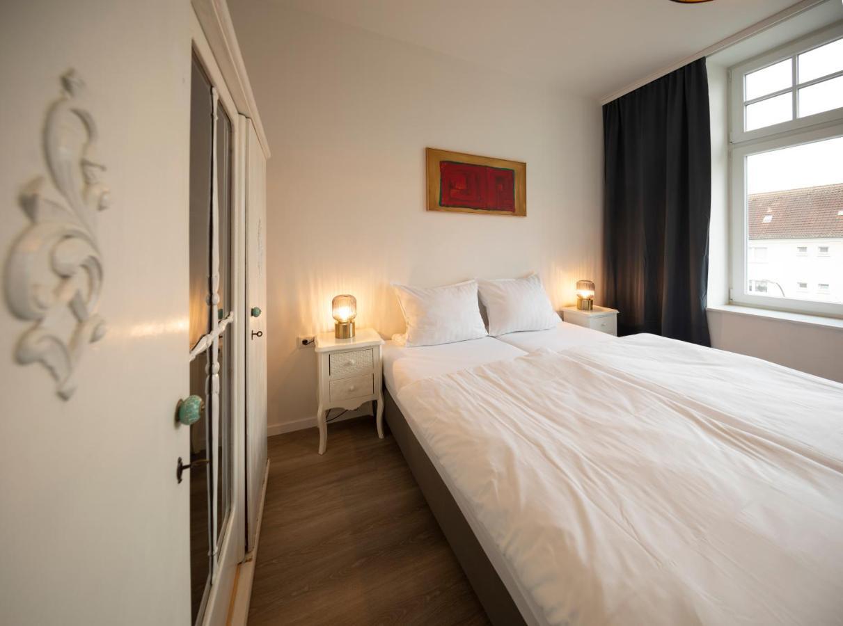 Jaybnb - Apartment Direkt Am Hafen Mit Terrasse Und Uhd Tv Dortmund Eksteriør billede